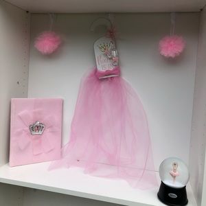 Handmade hair bow holder